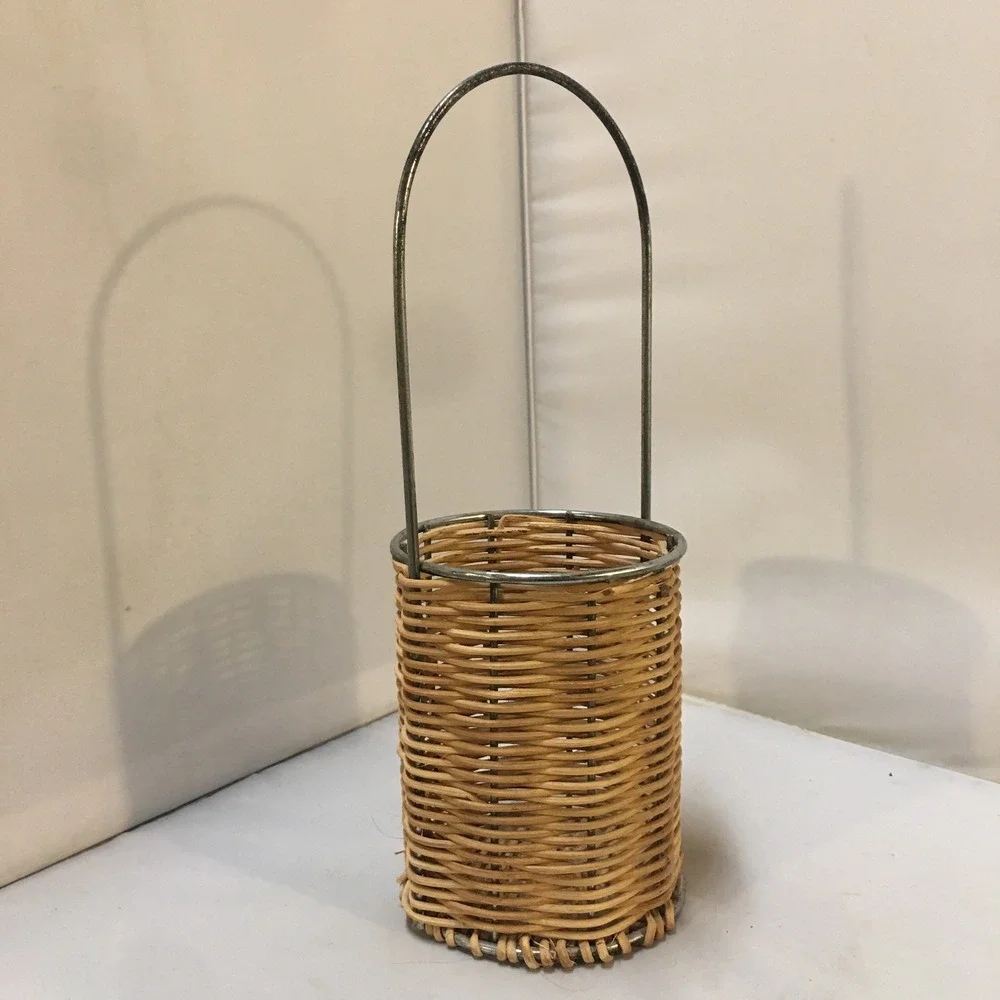 Woven Wicker Wine Bottle Holder Tan Metal Frame Arched Handle Utensil Rustic